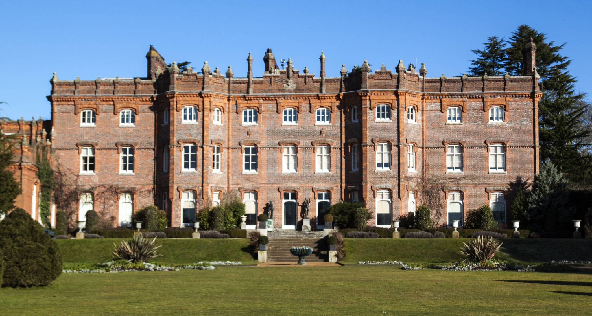 Hughenden Manor- Coach trip - Leatherhead Community Association